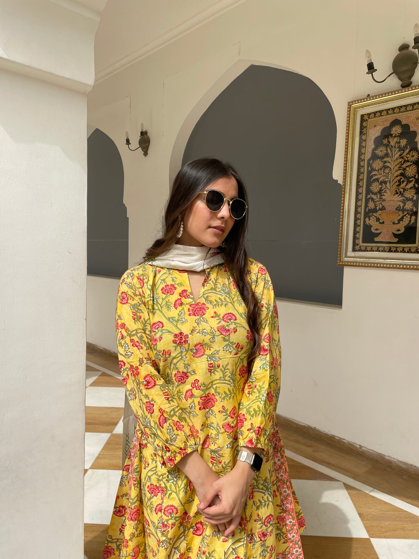 Yellow cordset