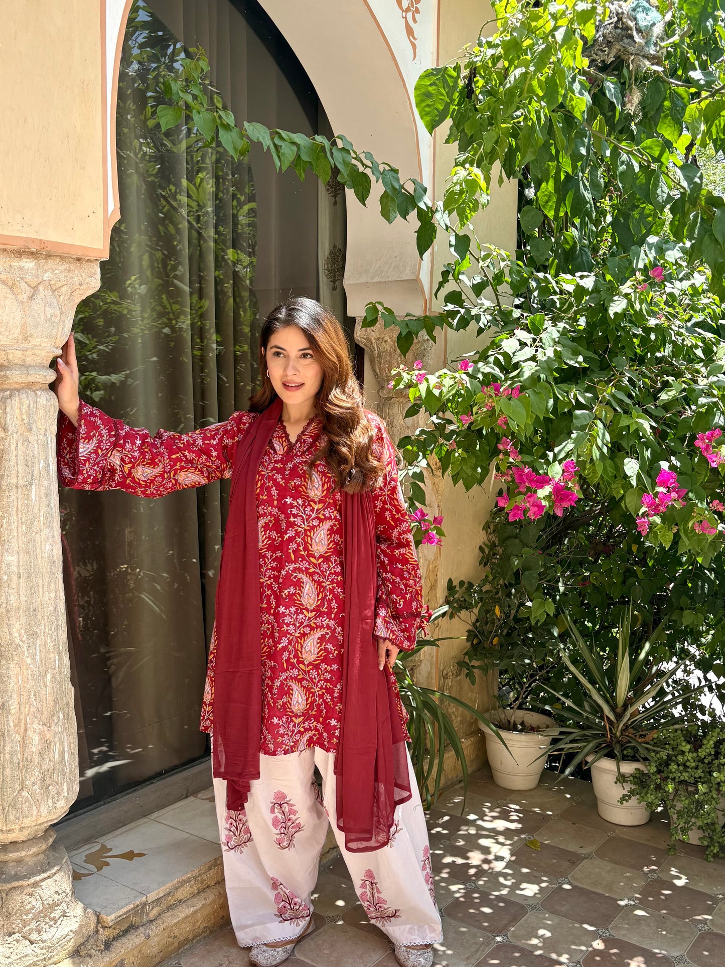 aarzu red farshi set