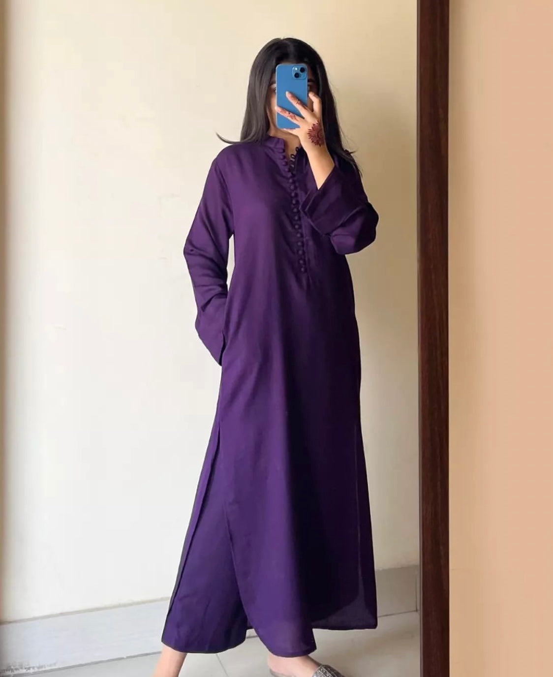 Soft Linen cordset .