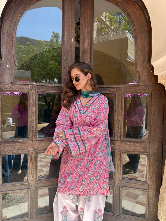 Aarzu Pink Farshi Set