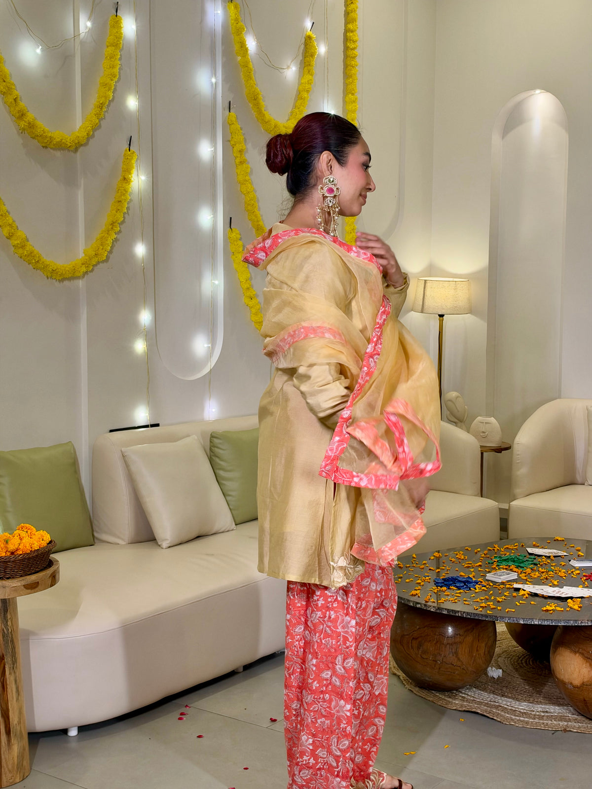 Neer beige gold farshi set
