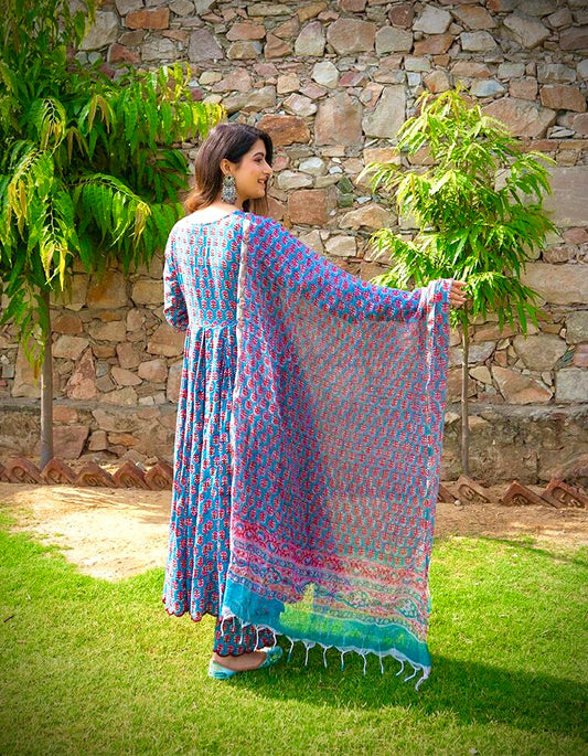 Aura Anarkali Set