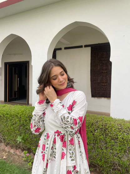 Pink Mughal boota anarkali