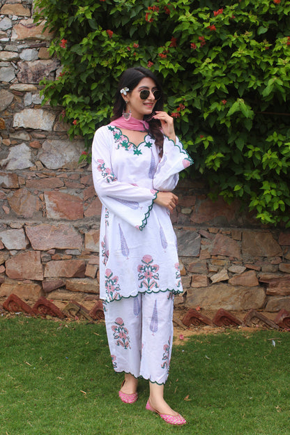 Mughal cordset