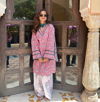 Aarzu Pink Farshi Set
