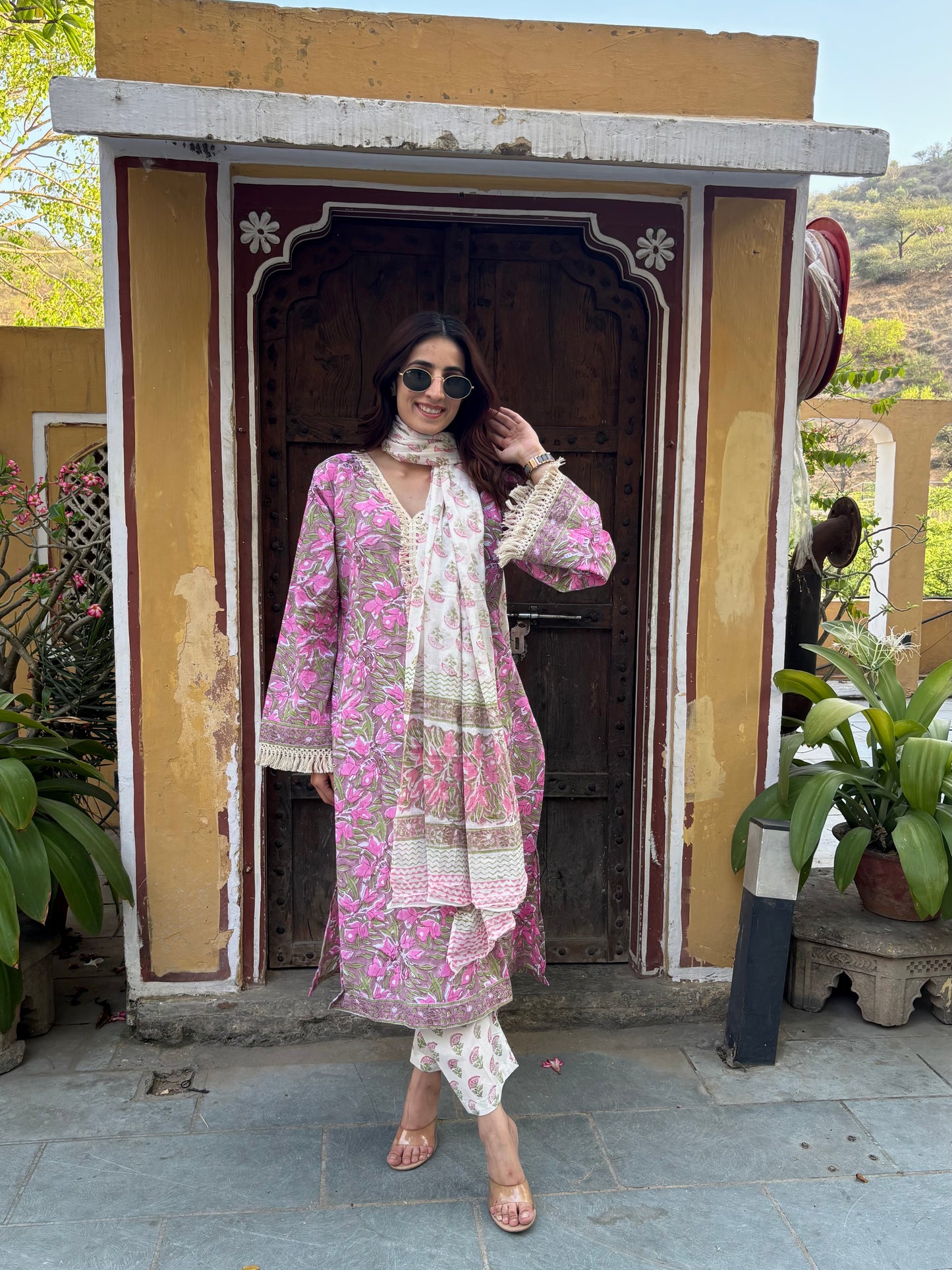 qaynat pink long suit set