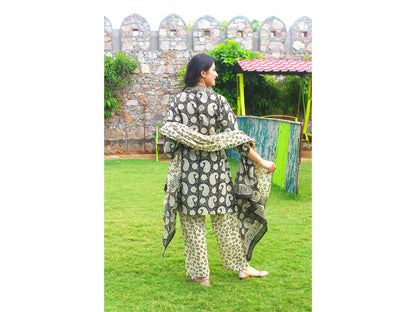 Pari Suit Set