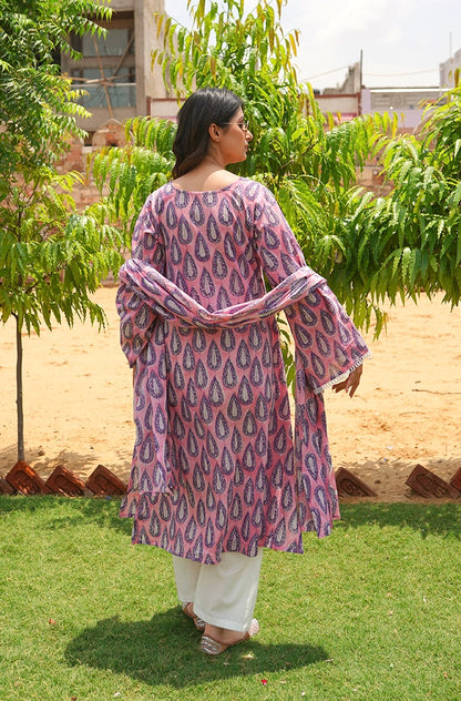 Paisley pink suit set
