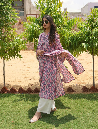 Paisley pink suit set