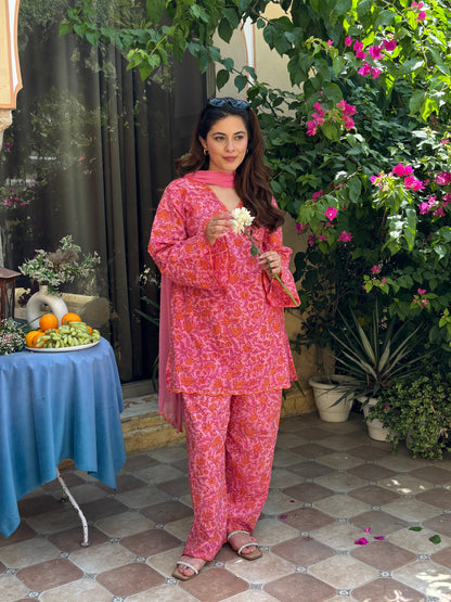Hairat Pink Farshi Set