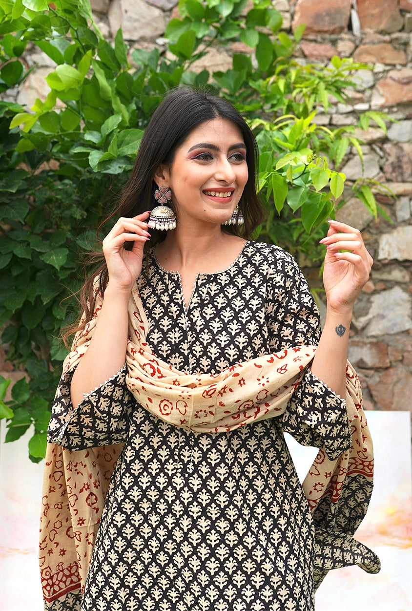 Zehra Kalamkari Suit Set