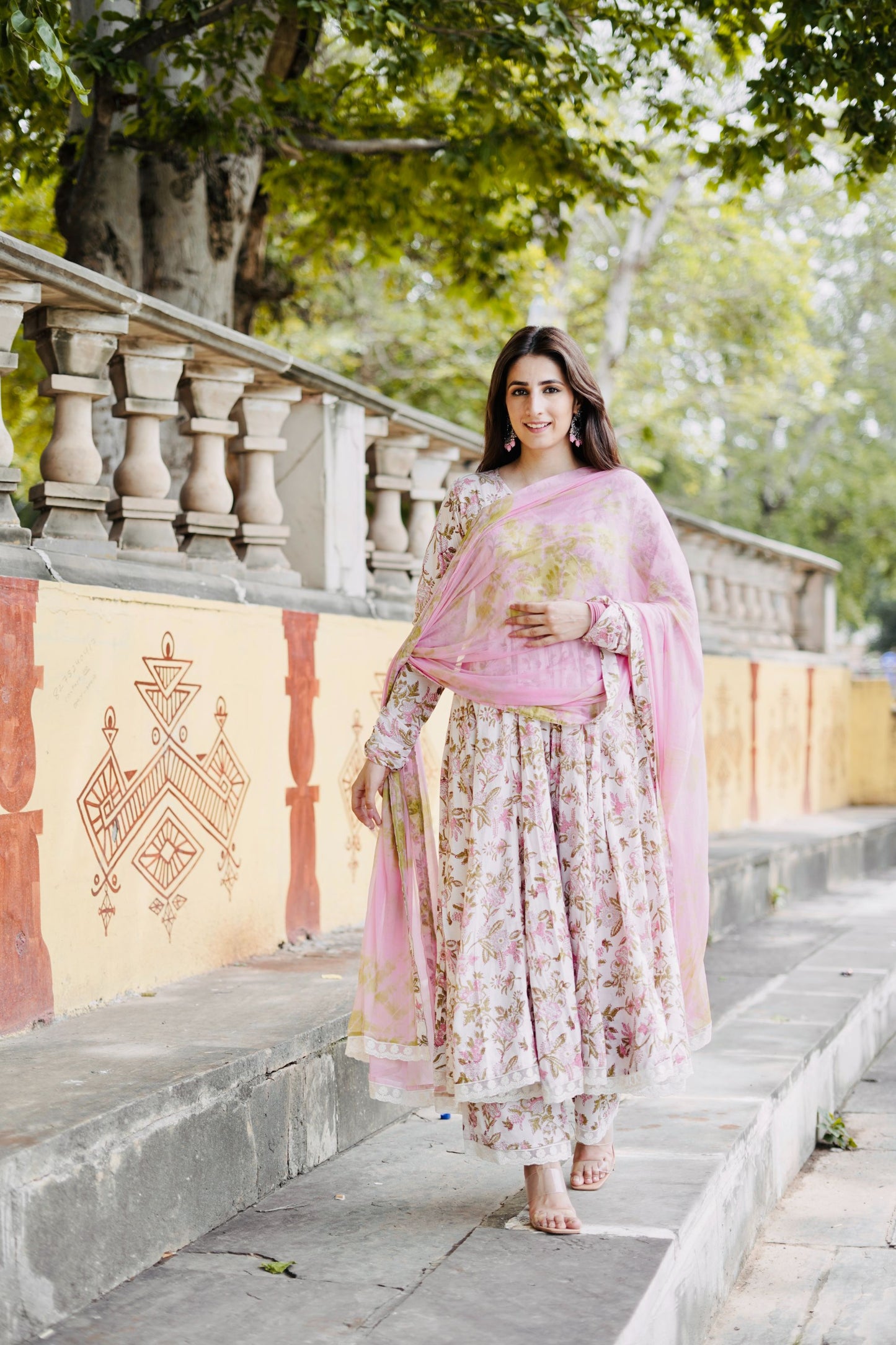 Rang Pink cream Anarkali